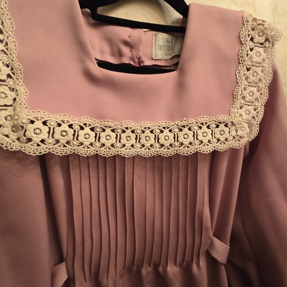 Vintage Vogue Couturier Design Lace-Trim Maxi Dress – Mauve Pink - Picture 4 of 9